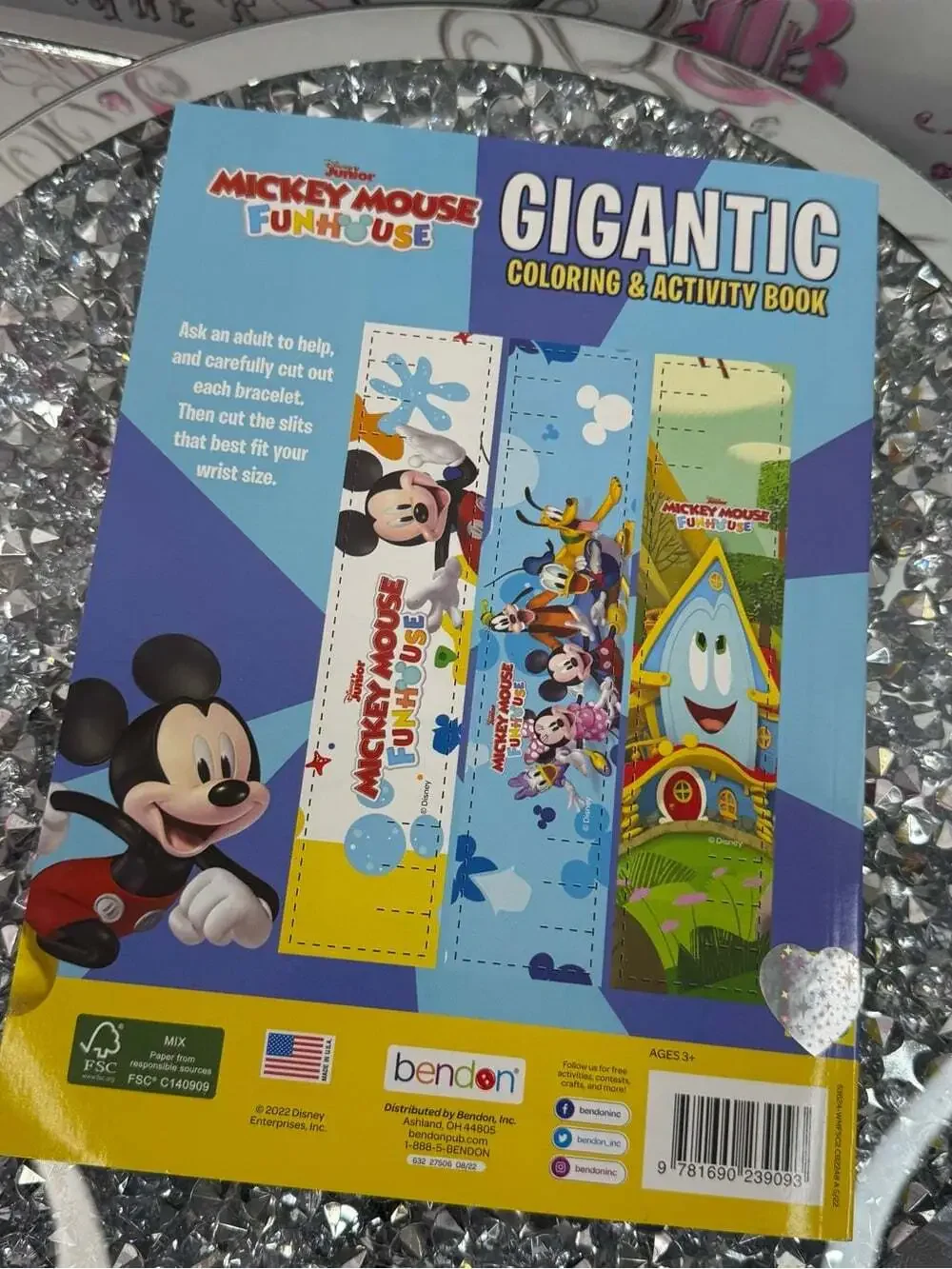Disney book Mickey & Donald Gigantic Coloring Activity Book - Blue, Yellow, Red